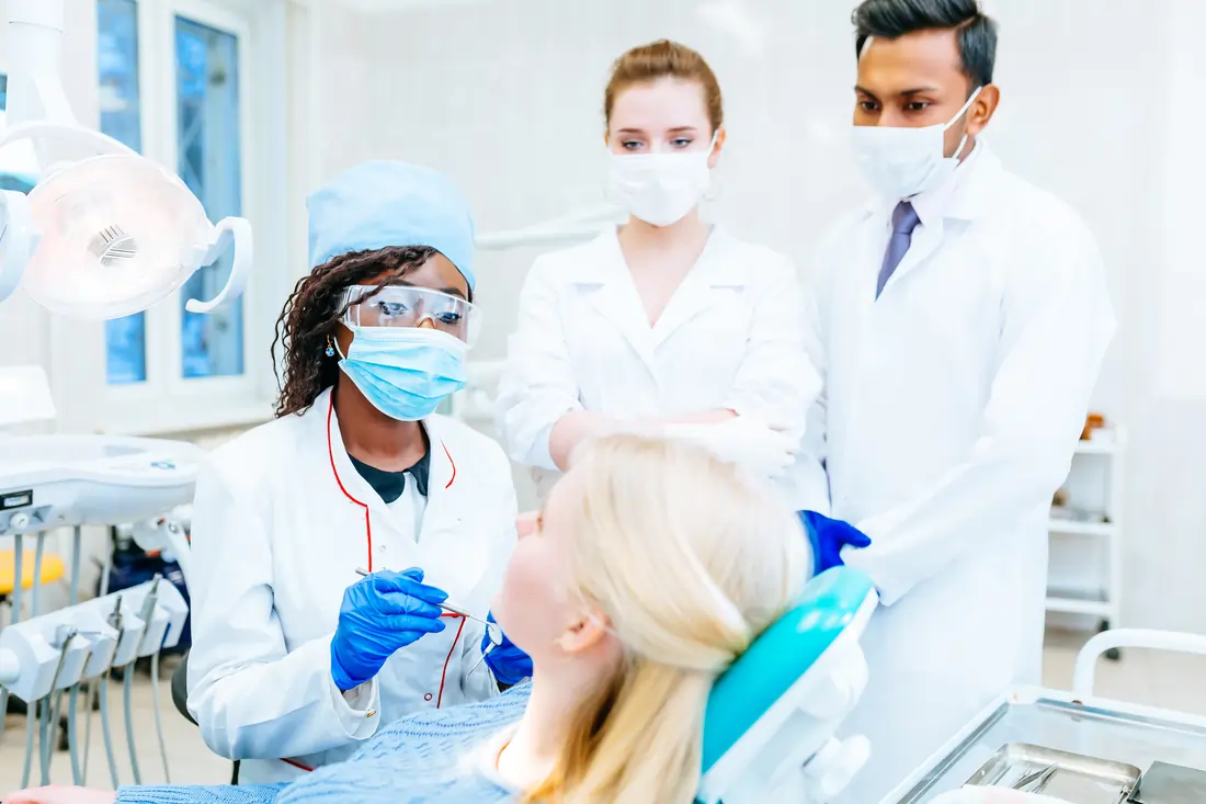 Dentista